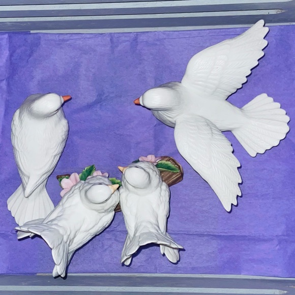 🕊️Vintage Homco White🕊️in EUC 2 Single Birds + 2 More on a Stump w/3 🌸 & 4 🍃 - Picture 9 of 16
